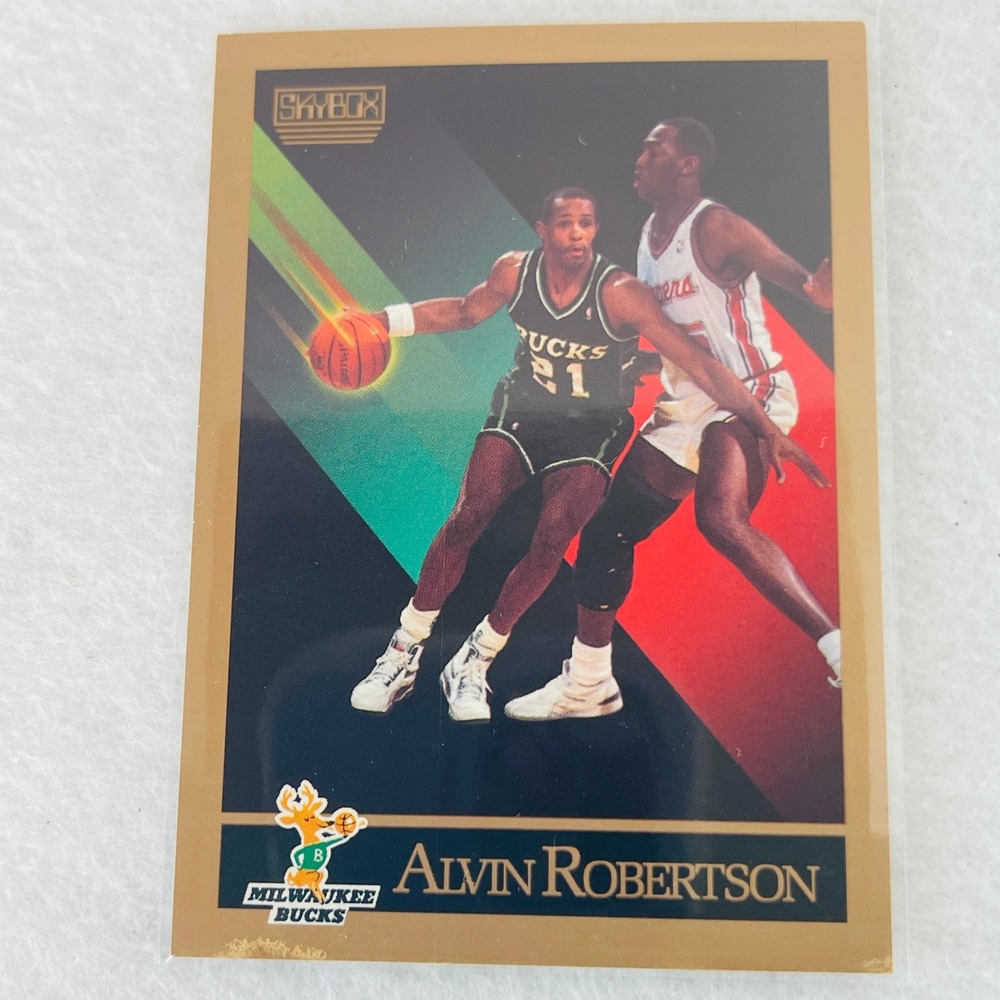 1990 SkyBox Alvin Robertson 165 Milwaukee Bucks NBA Basketball Card